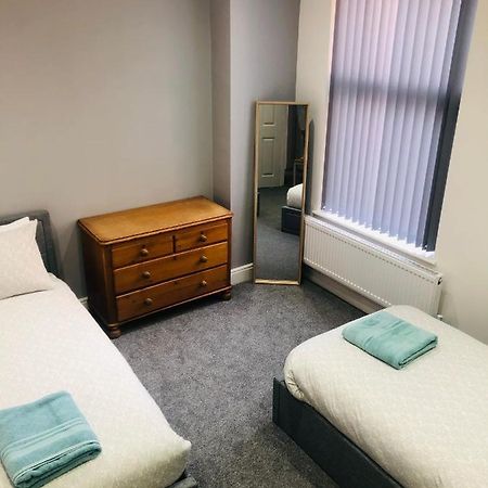 Modern,Spacious 2 Bed Apartment 프레스턴 외부 사진